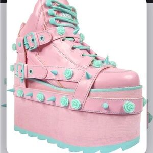 YRU Qozmo Bondage Rose Spike Platform Sneakers Pink and Blue